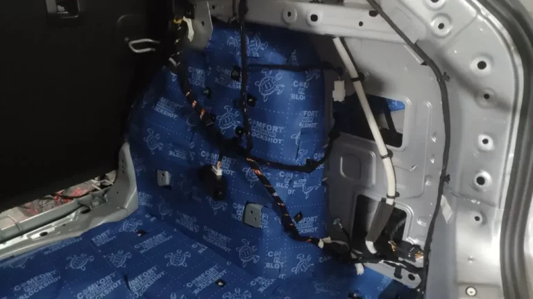 Шумоизоляция багажника Exeed TXL 2022г-6