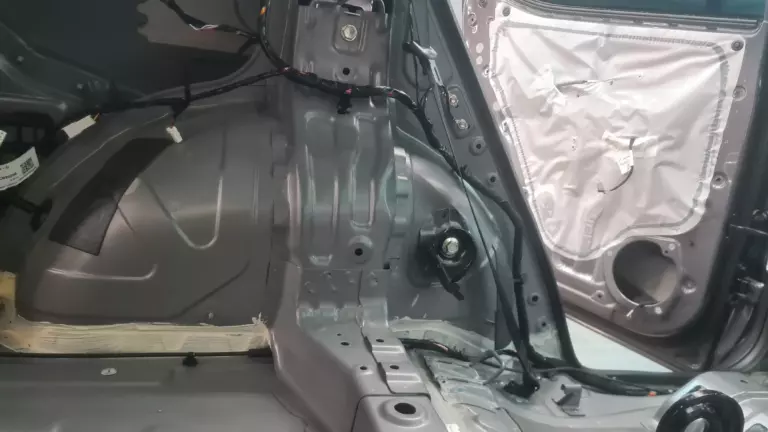 Шумоизоляция багажника GAC GS3-2