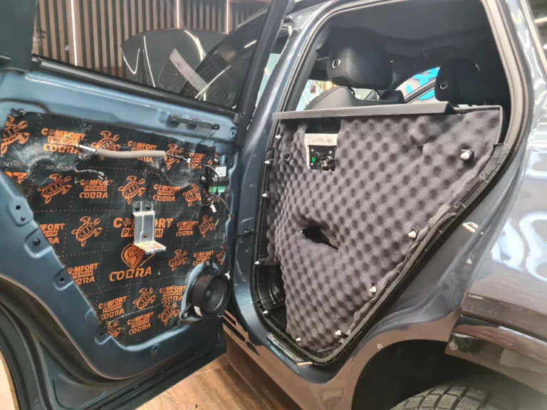 Шумоизоляция дверей Geely Tugella-4