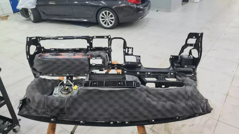 Шумоизоляция торпедо Honda N-BOX -3