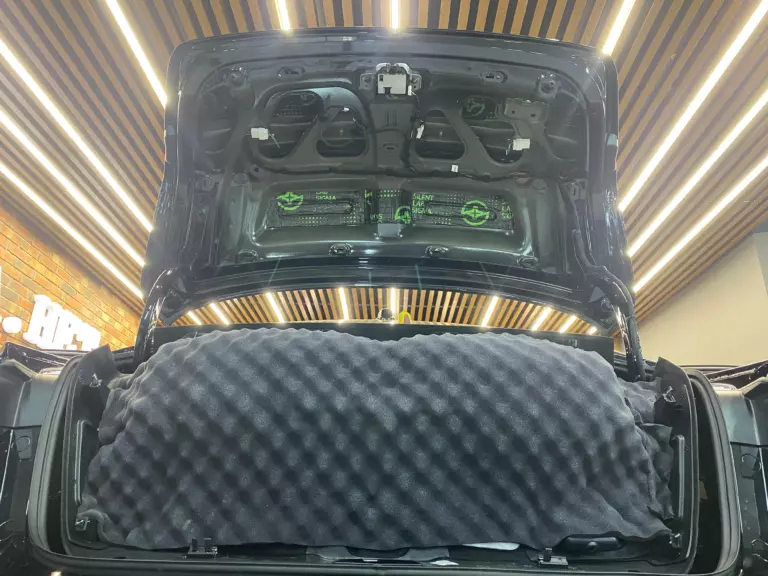Шумоизоляция дверей Hongqi HS5-8