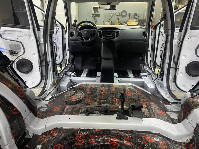 Шумоизоляция пола Hyundai Creta-2