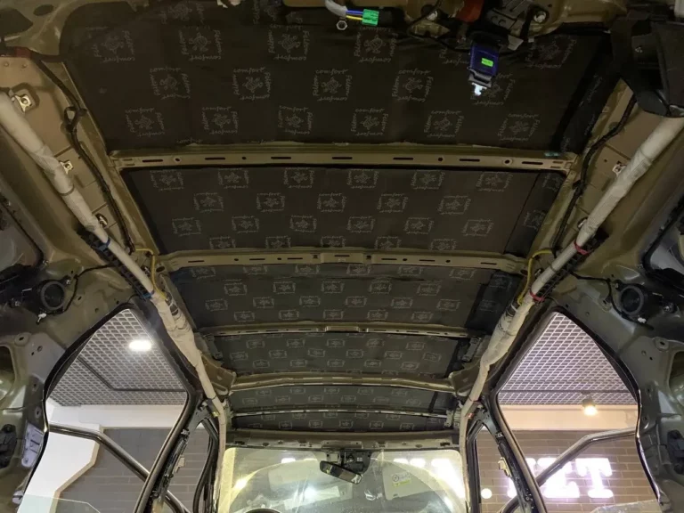 Шумоизоляция-крыши-KIA Carnival 2022-1