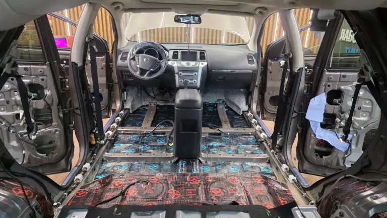Шумоизоляция пола Nissan Murano-2