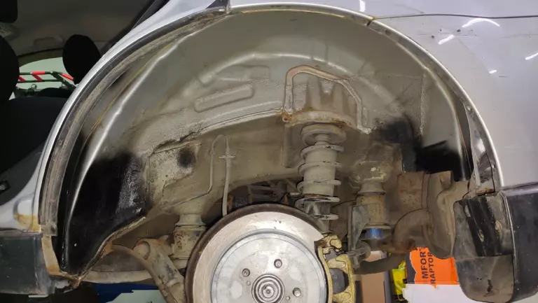 Шумоизоляция арок Subaru Forester-1