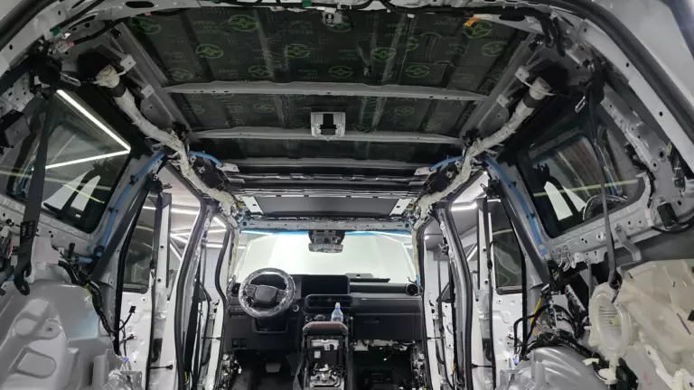 Шумоизоляция крыши Toyota Land Cruiser Prado-2