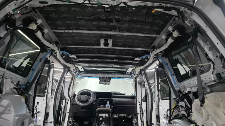 Шумоизоляция крыши Toyota Land Cruiser Prado-3