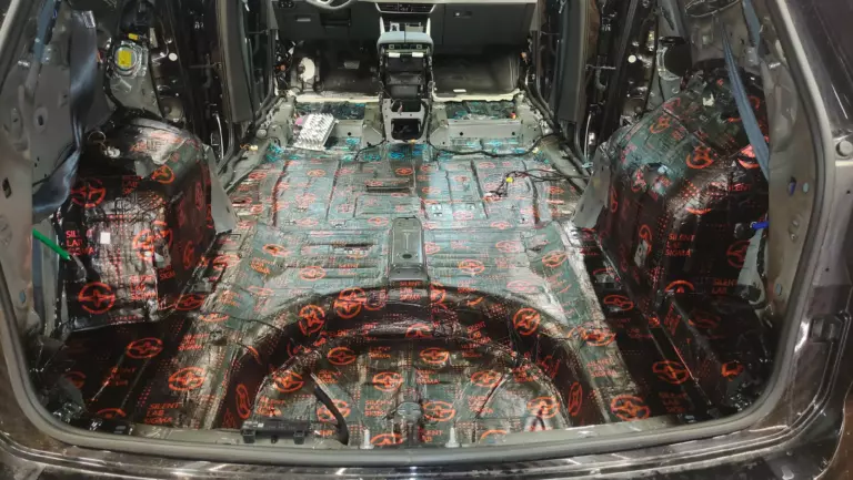 Шумоизоляция багажника Volkswagen Teramont-4