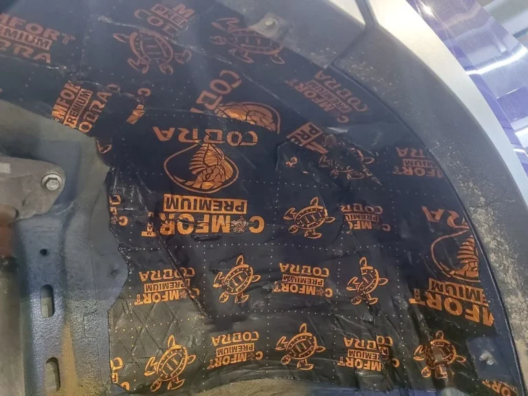 Шумоизоляция арок Exeed LX-1