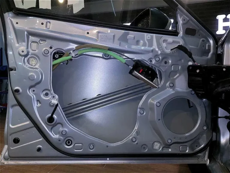 Шумоизоляция дверей Mazda 6-1