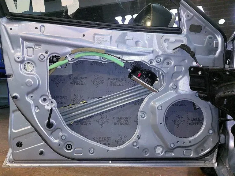 Шумоизоляция дверей Mazda 6-3