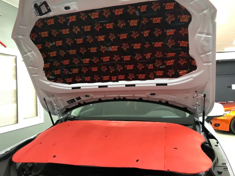 Шумоизоляция капота 2 Volvo XC90 2021
